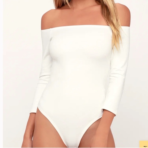 LULU’S White 3/4 Sleeve Off The Shoulder Bodysuit Size XS - Picture 3 of 7